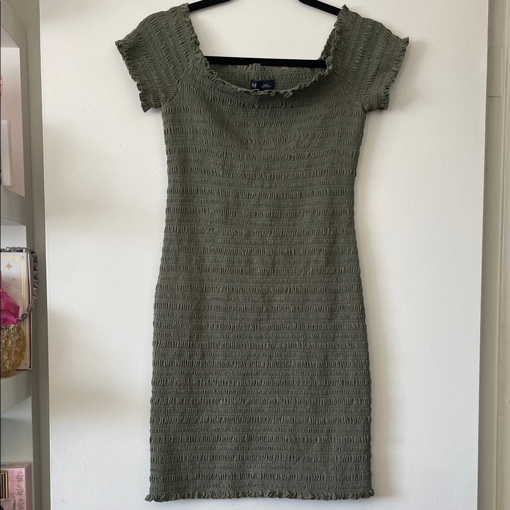 GAP|Olive Smocked Mini Dress|Small|EUC